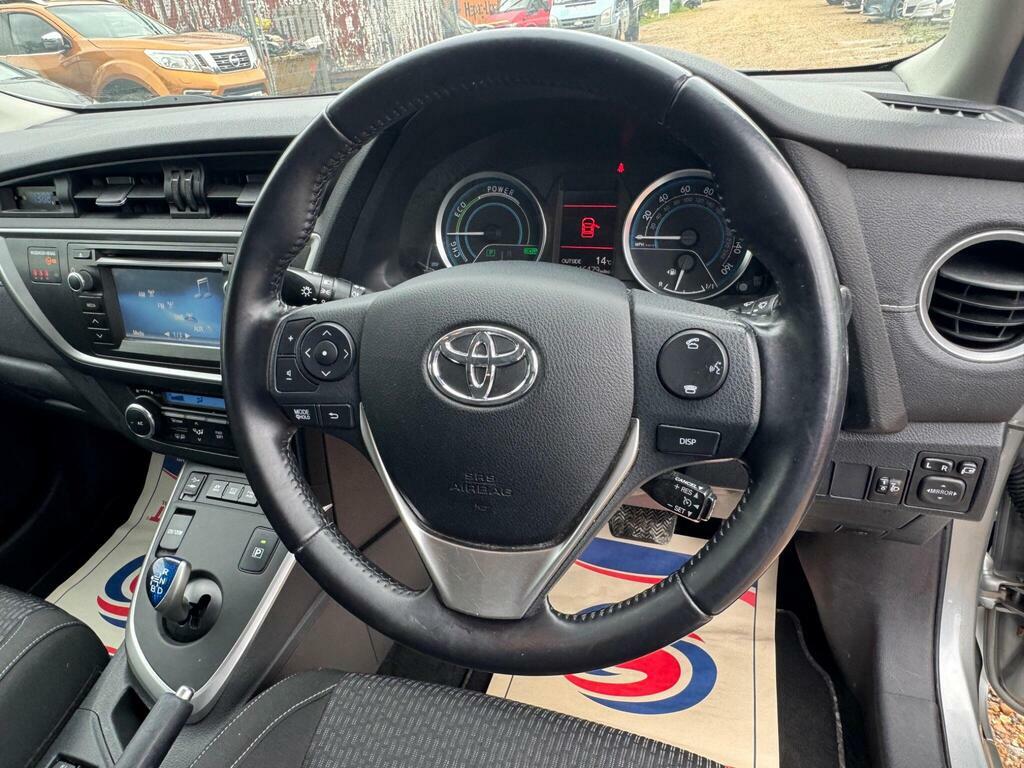 Toyota Auris Hatchback Grey #44