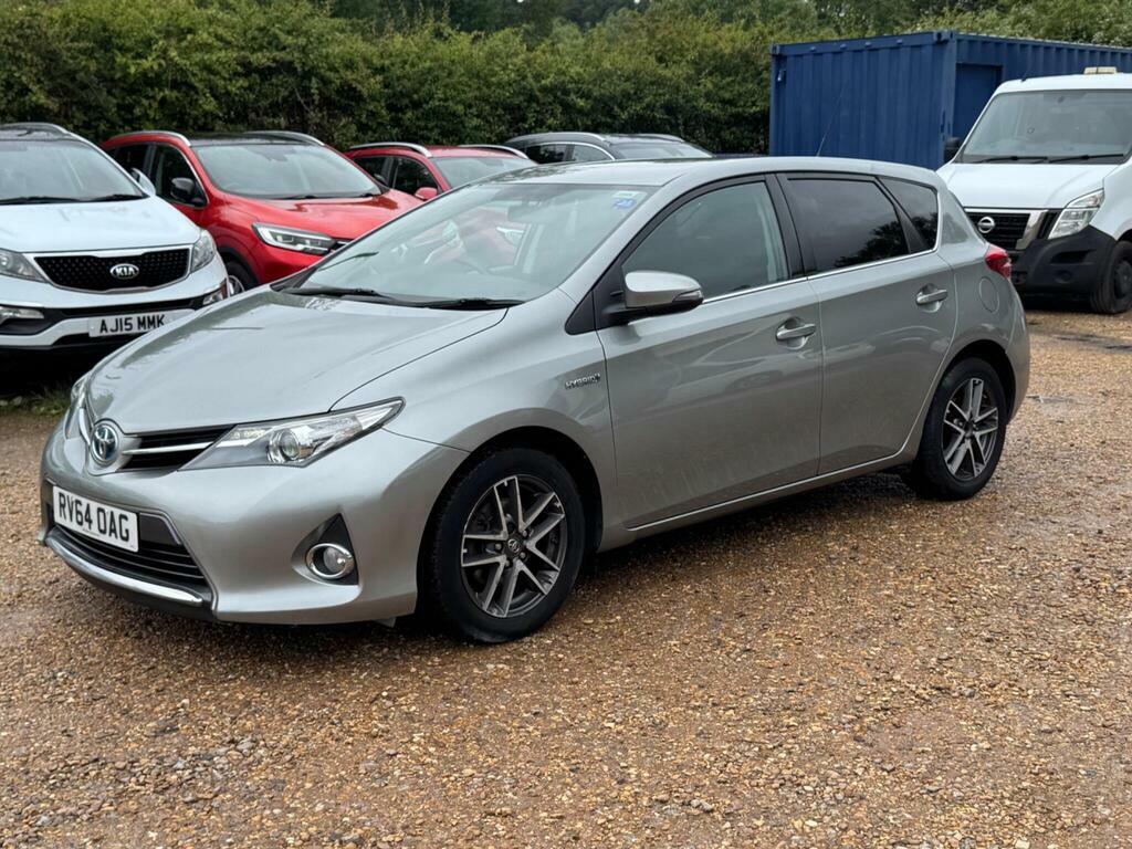 Toyota Auris Hatchback Grey #10