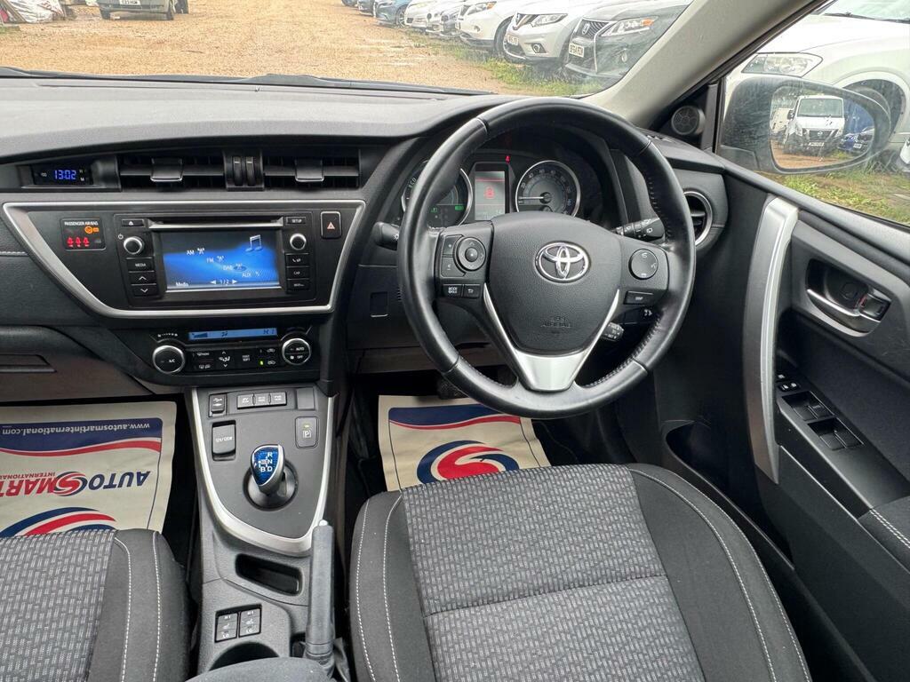 Toyota Auris Hatchback Grey #43