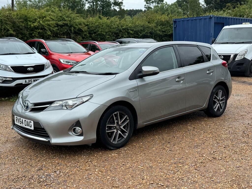 Toyota Auris Hatchback Grey #9
