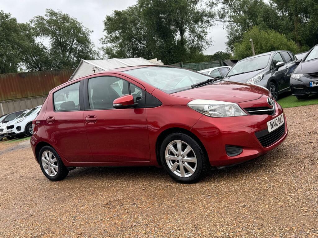 Toyota Yaris 1.33 Dual Vvt-i Tr Euro 5 NX12OAZ Red #2