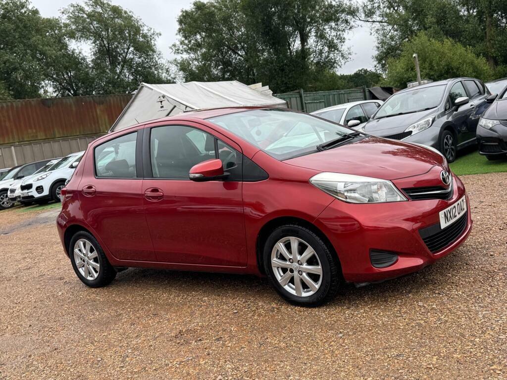 Toyota Yaris 1.33 Dual Vvt-i Tr Euro 5 NX12OAZ Red #3