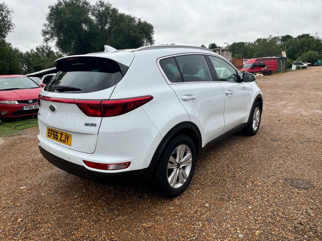 Kia Sportage 2 Black #40