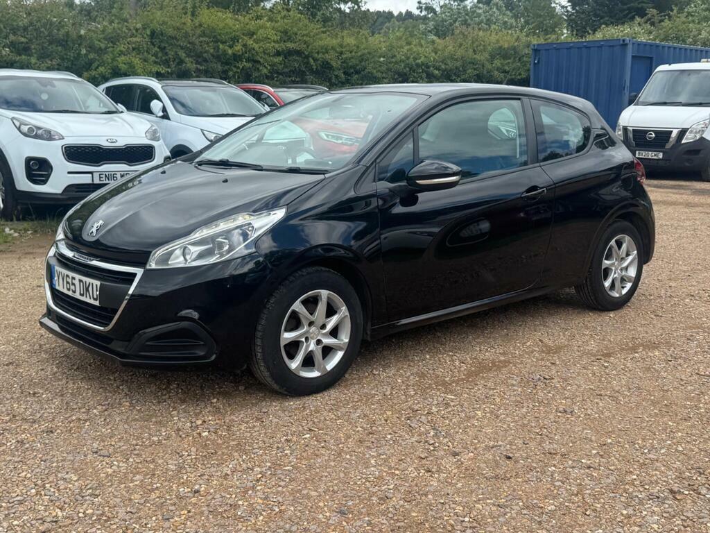 Peugeot 208 Active Black #9