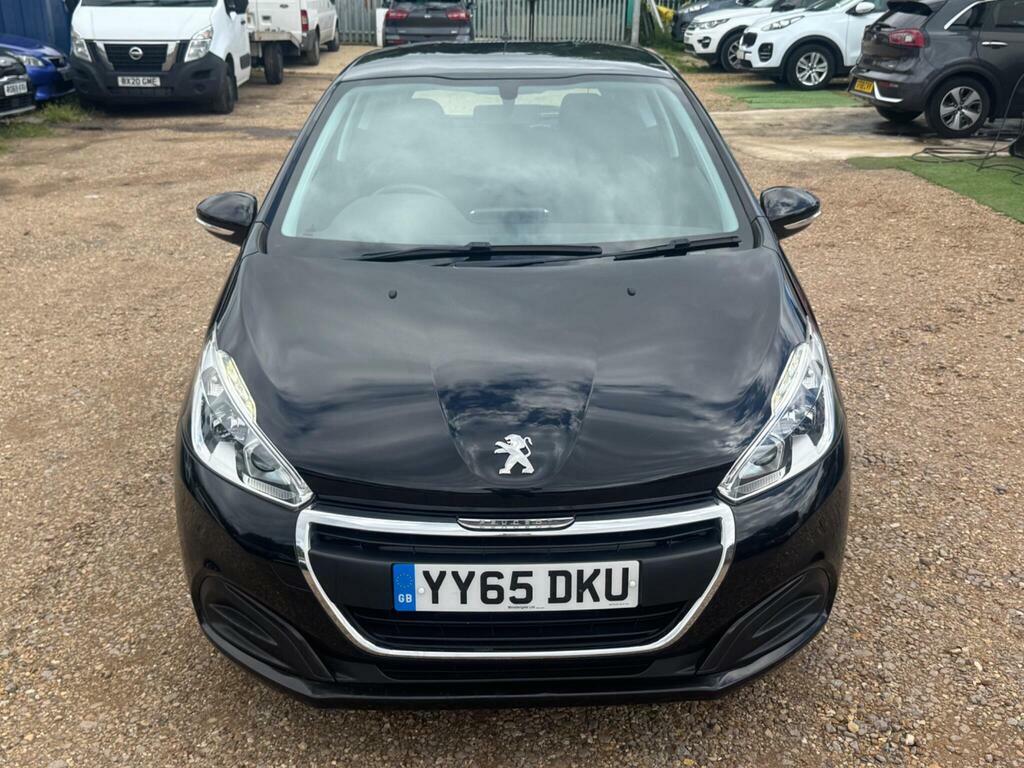 Peugeot 208 Active Black #19