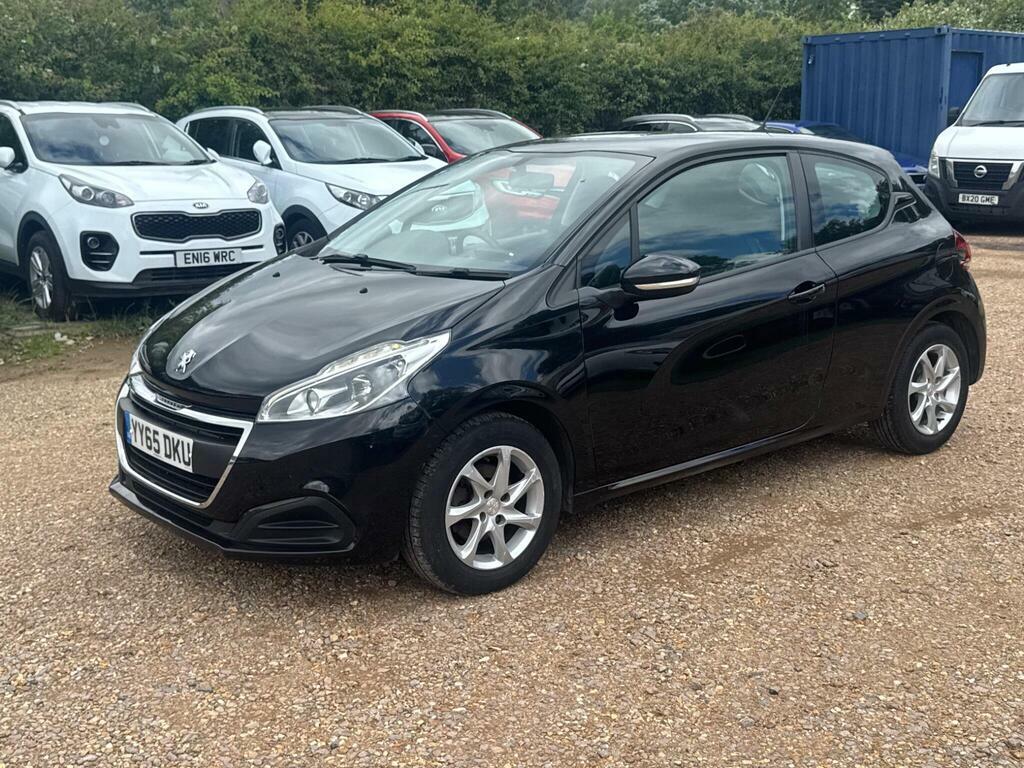Peugeot 208 Active Black #11