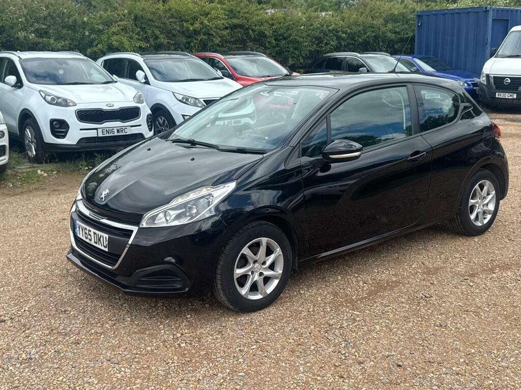 Peugeot 208 Active Black #16