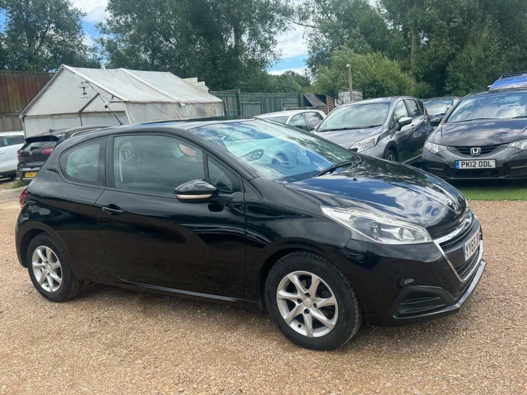 Peugeot 208 Active Black #8