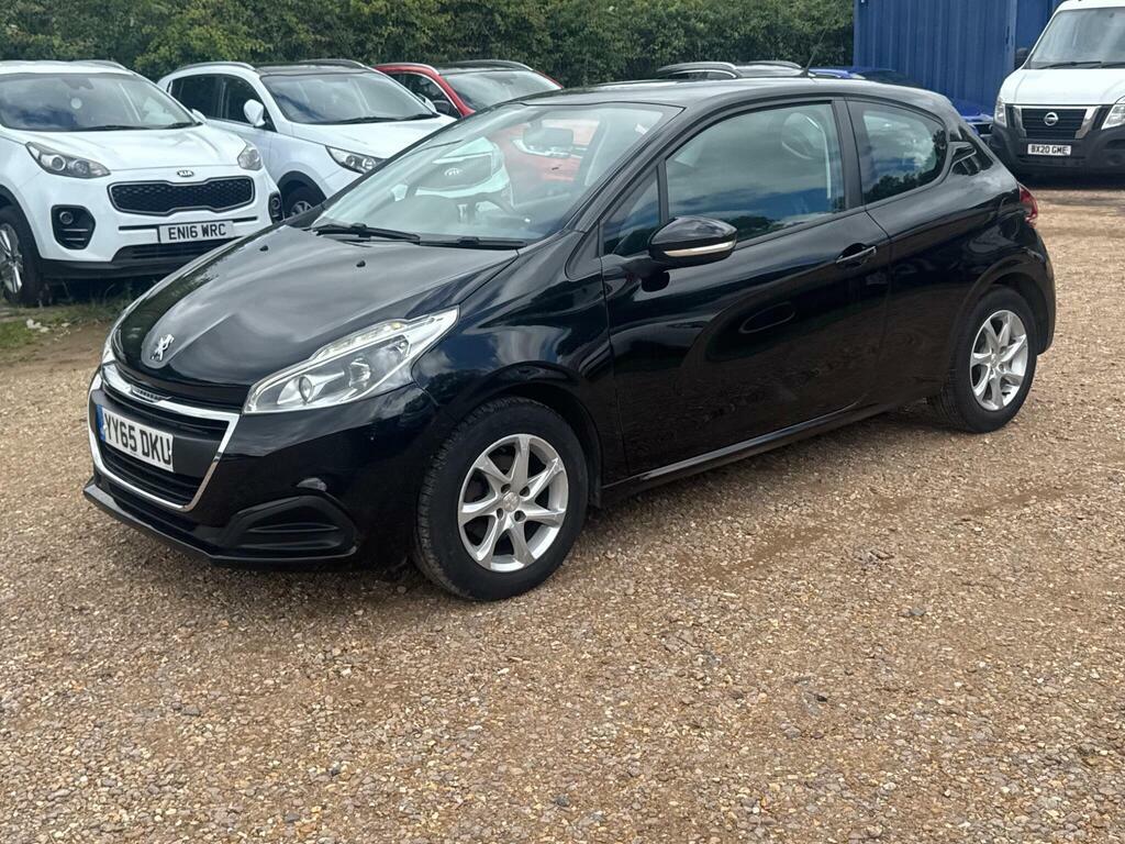 Peugeot 208 Active Black #17