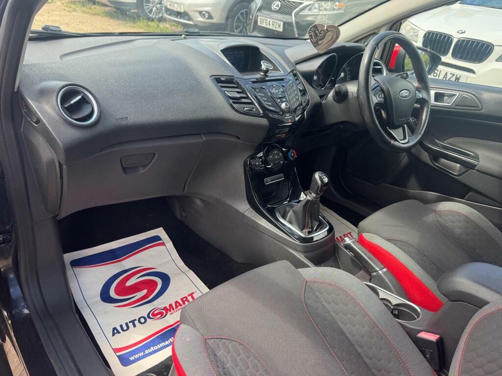 Ford Fiesta St-line Grey #40