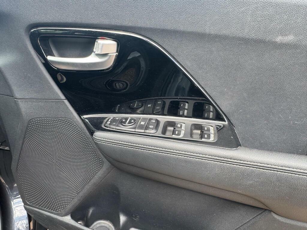 Kia Niro 3 Grey #61