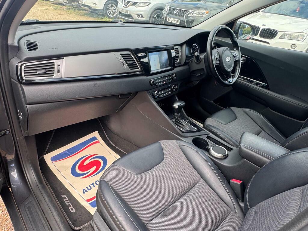 Kia Niro 3 Grey #50