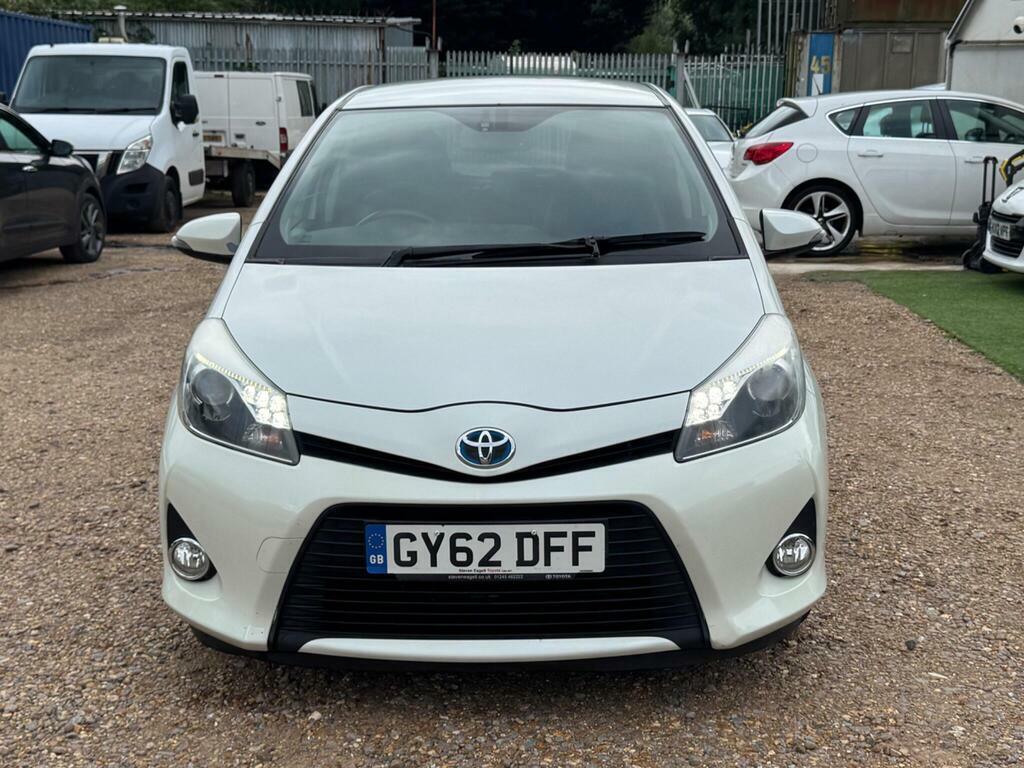Toyota Yaris Hatchback Black #20