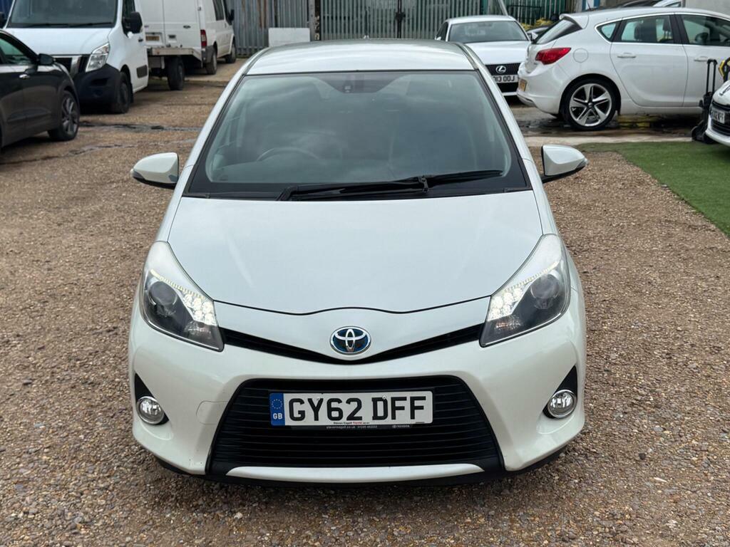 Toyota Yaris Hatchback Black #27