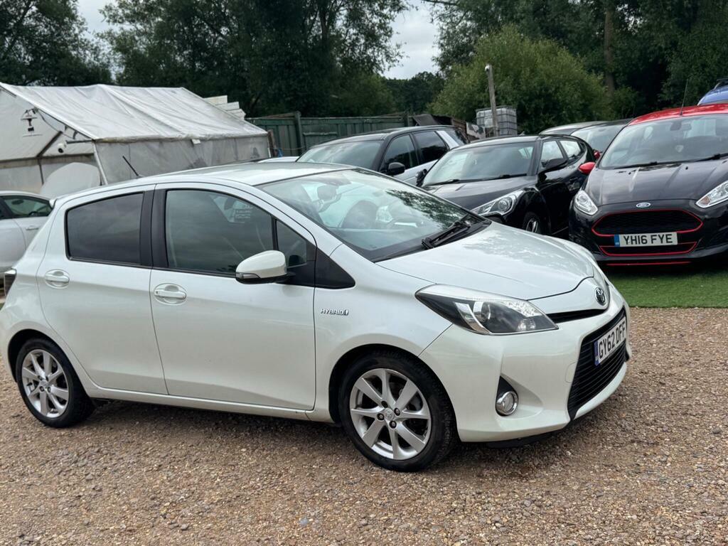Toyota Yaris Hatchback Black #8