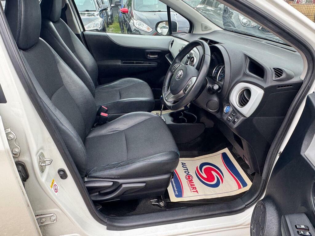 Toyota Yaris Hatchback Black #42