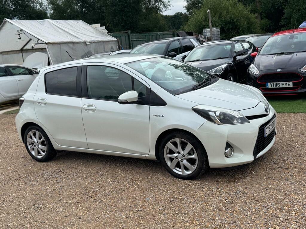 Toyota Yaris Hatchback Black #2