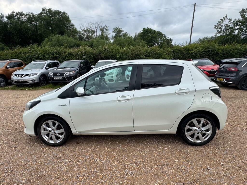 Toyota Yaris Hatchback Black #37