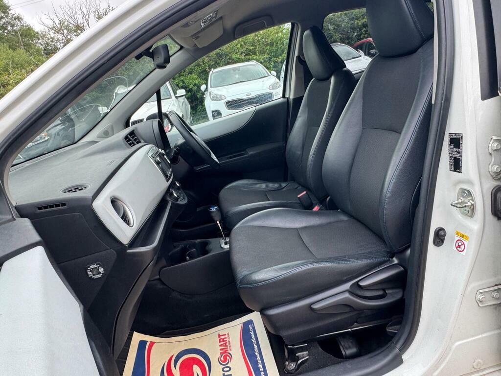Toyota Yaris Hatchback Black #45