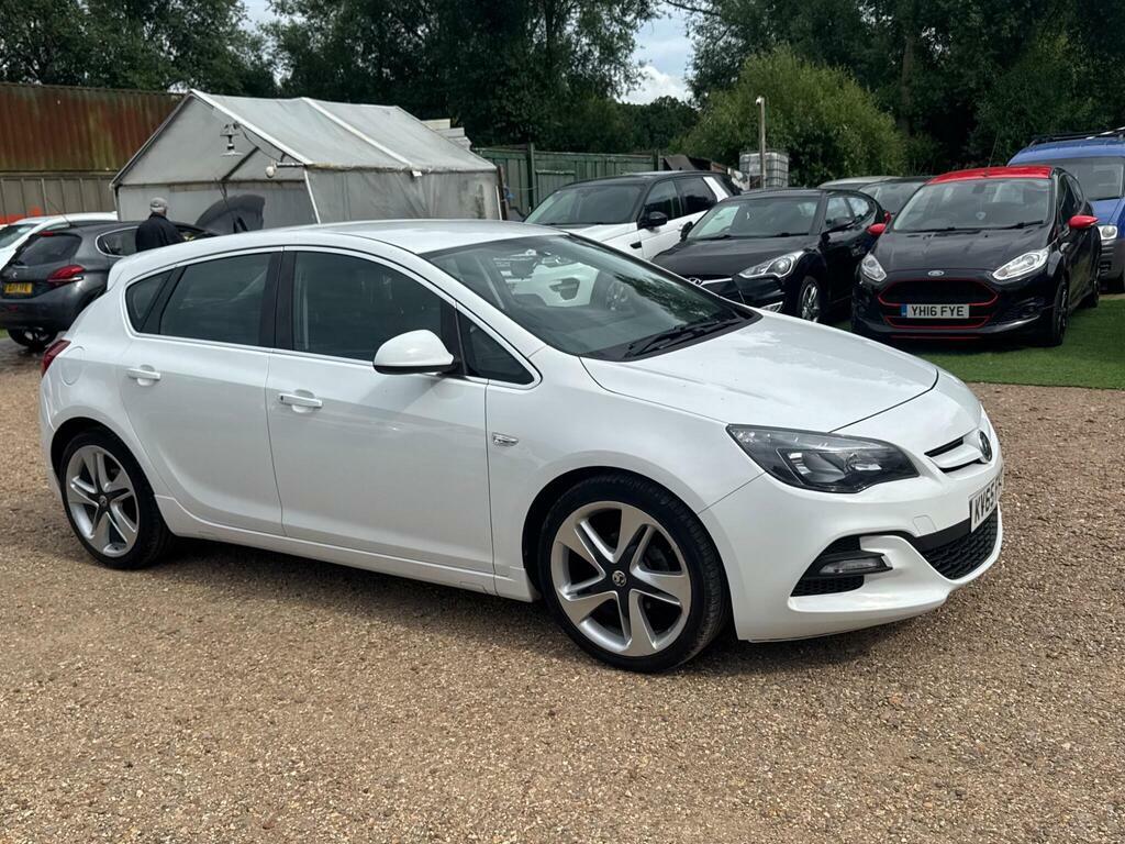 Vauxhall Astra 1.4T 16V Limited Edition Euro 5 White #3