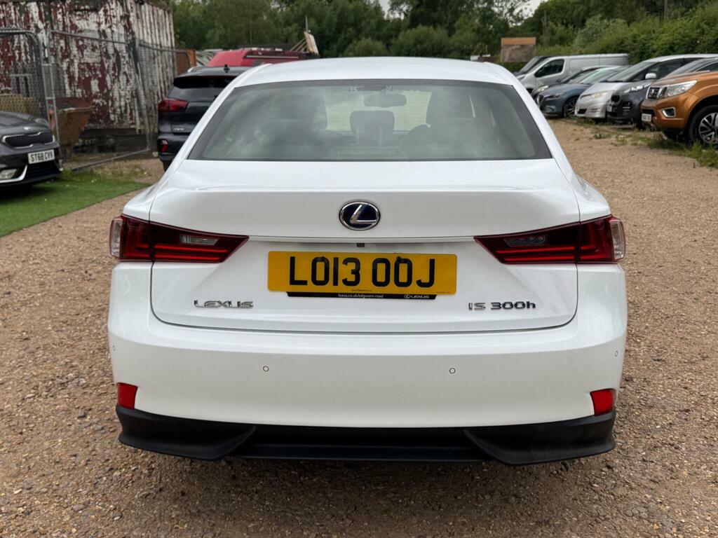 Lexus IS 2.5 300H F Sport Black #27