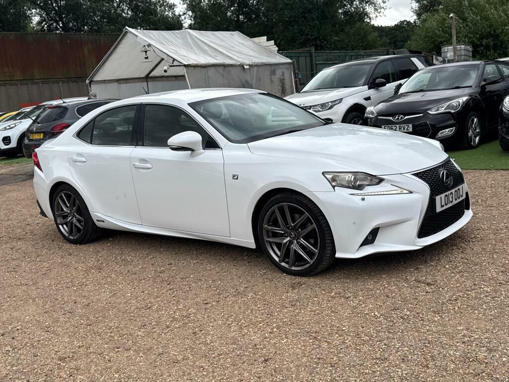 Lexus IS 2.5 300H F Sport Black #8