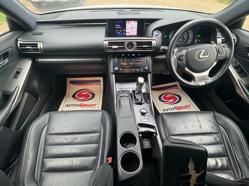 Lexus IS 2.5 300H F Sport Black #42