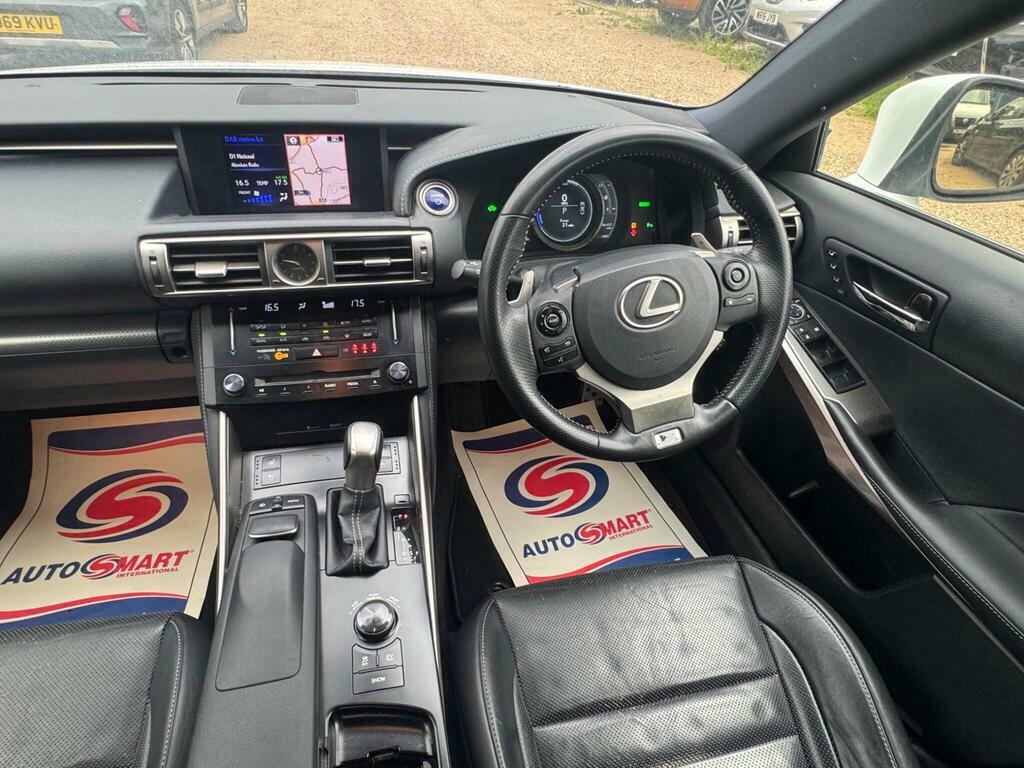 Lexus IS 2.5 300H F Sport Black #46