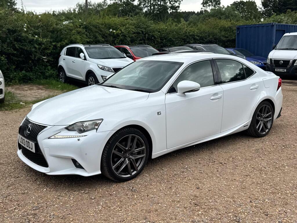 Lexus IS 2.5 300H F Sport Black #12