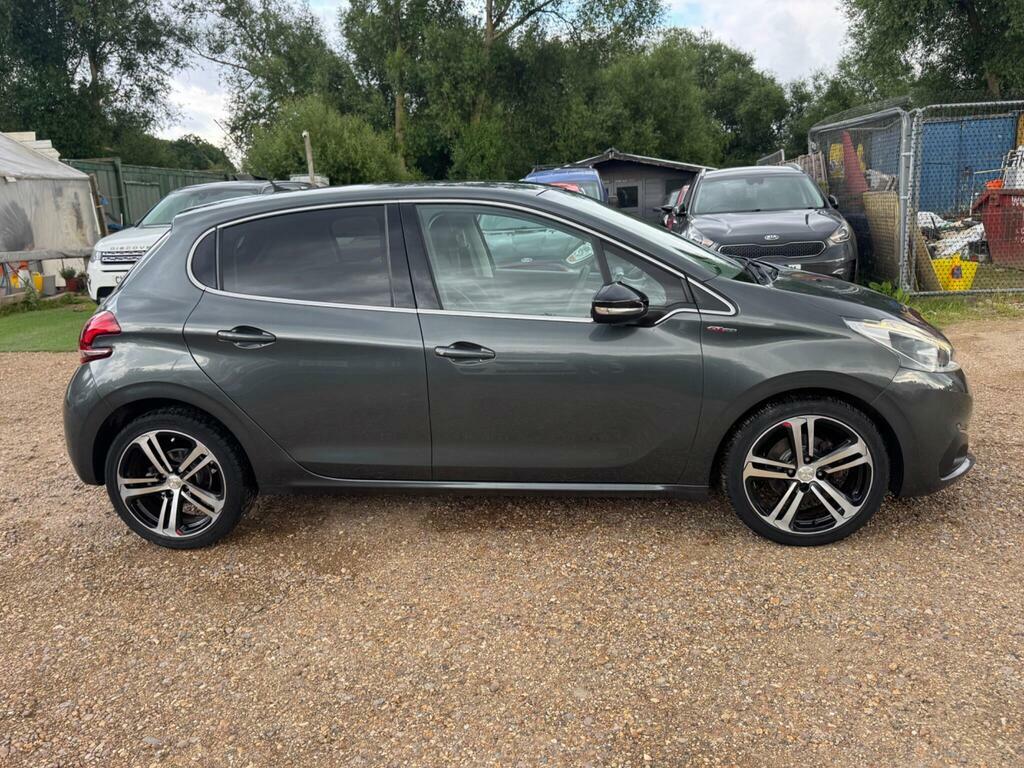 Peugeot 208 Puretech Active Hatchback Grey #37