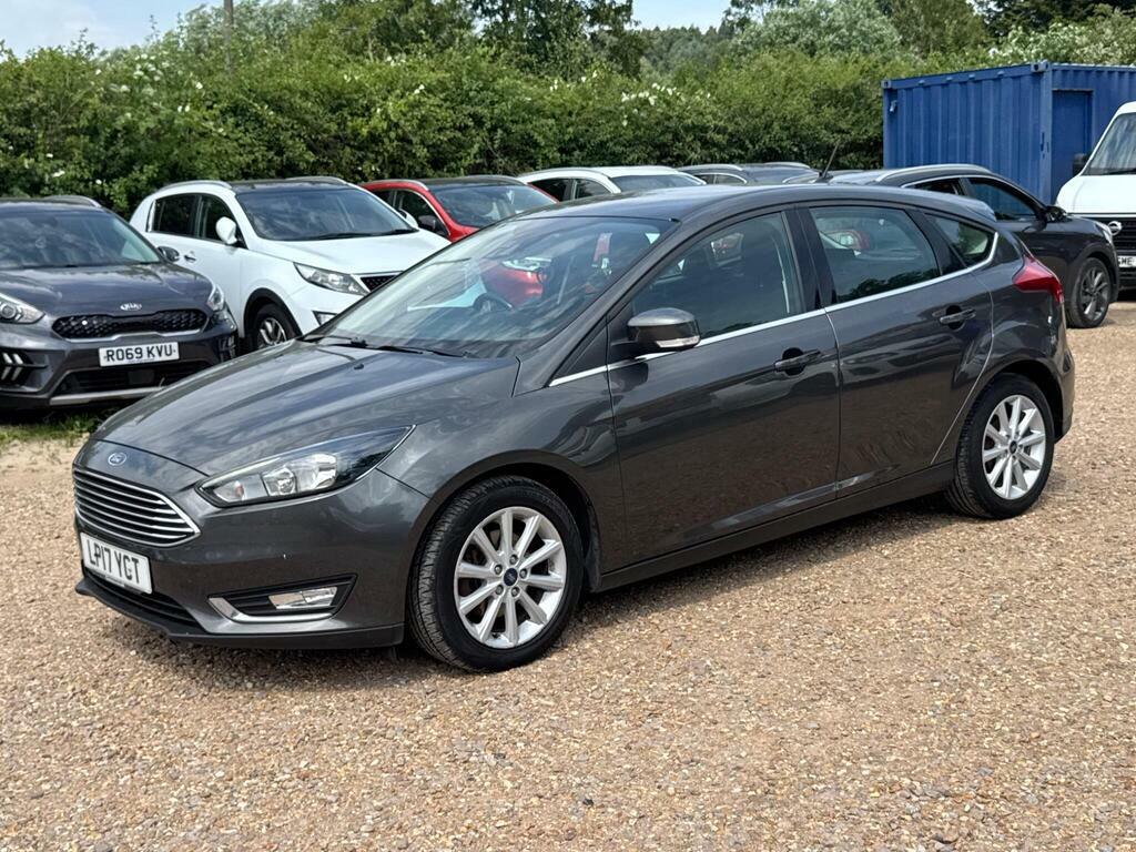 Ford Focus 1.5 Tdci Zetec Hatchback Euro 6 Red #14