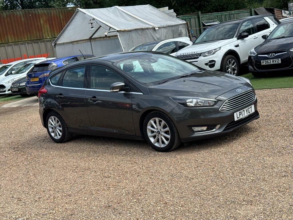 Ford Focus 1.5 Tdci Zetec Hatchback Euro 6 Red #4
