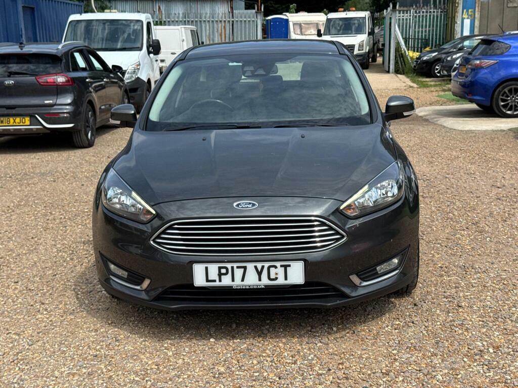 Ford Focus 1.5 Tdci Zetec Hatchback Euro 6 Red #20