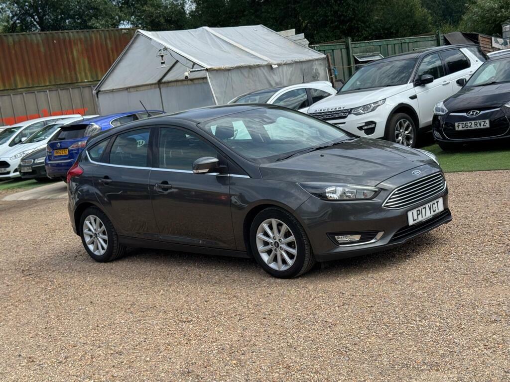 Ford Focus 1.5 Tdci Zetec Hatchback Euro 6 Red #2