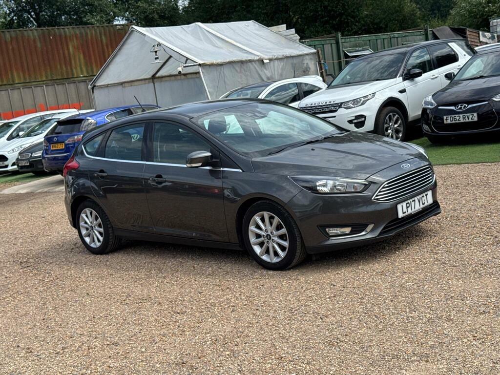 Ford Focus 1.5 Tdci Zetec Hatchback Euro 6 Red #3