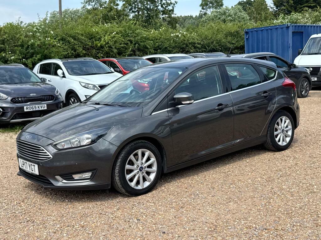 Ford Focus 1.5 Tdci Zetec Hatchback Euro 6 Red #13