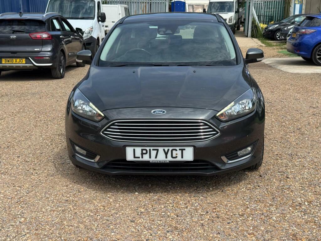 Ford Focus 1.5 Tdci Zetec Hatchback Euro 6 Red #18