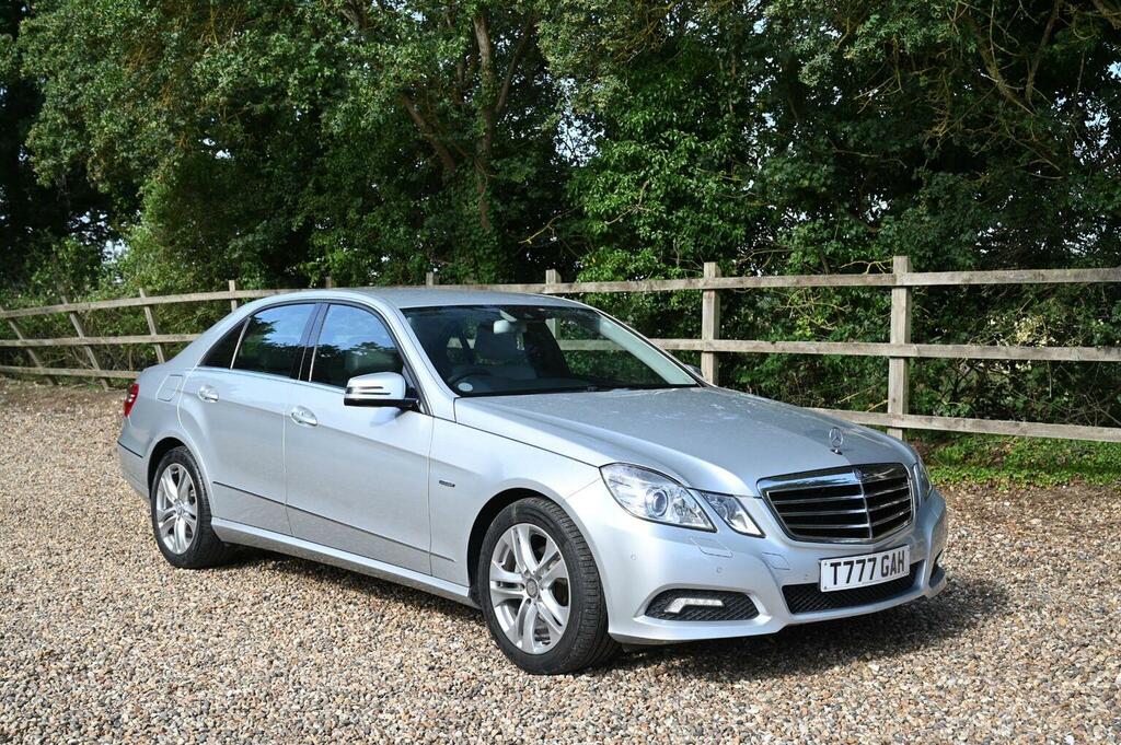 Mercedes-Benz E Class Saloon 2.1 E220 Cdi Blueefficiency Avantgarde Tipt Silver #3