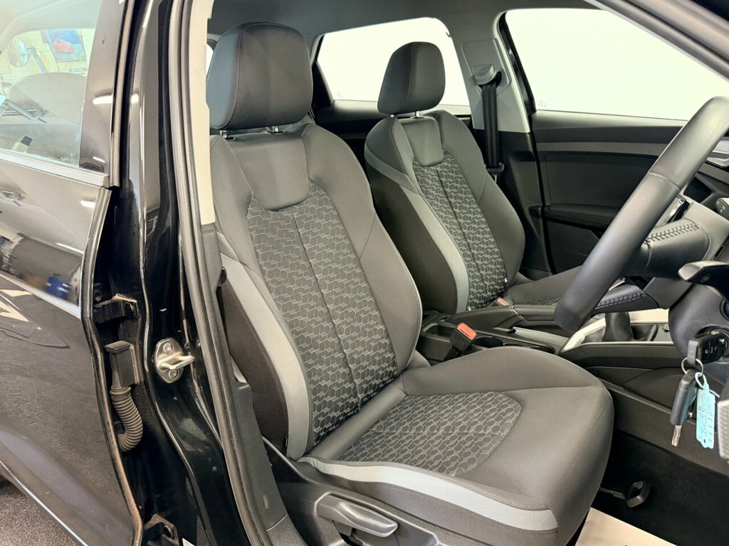 Audi A1 Hatchback NC19KXX Black #2