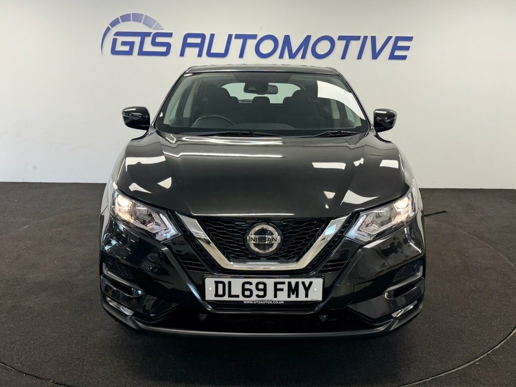 Nissan Qashqai Suv DL69FMY Black #6