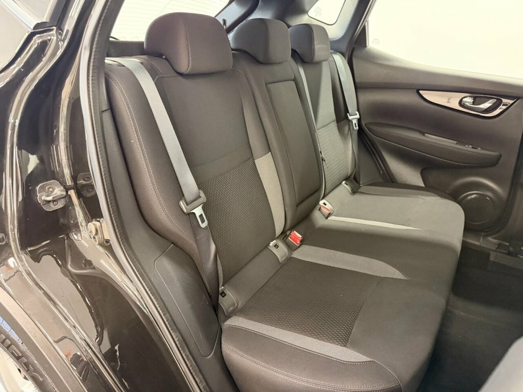 Nissan Qashqai Suv DL69FMY Black #4