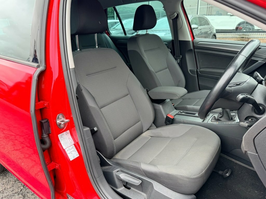 Volkswagen Golf Match YF19ZNX Red #3