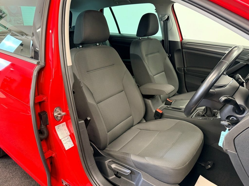Volkswagen Golf Match Red #3