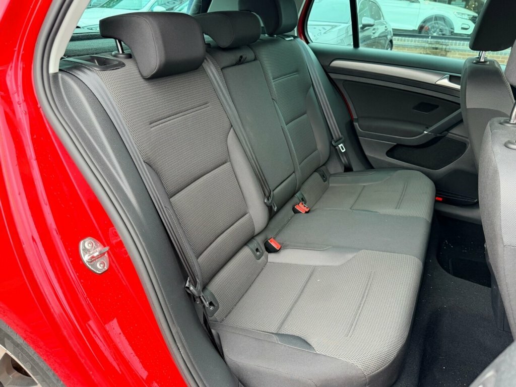 Volkswagen Golf Match YF19ZNX Red #4