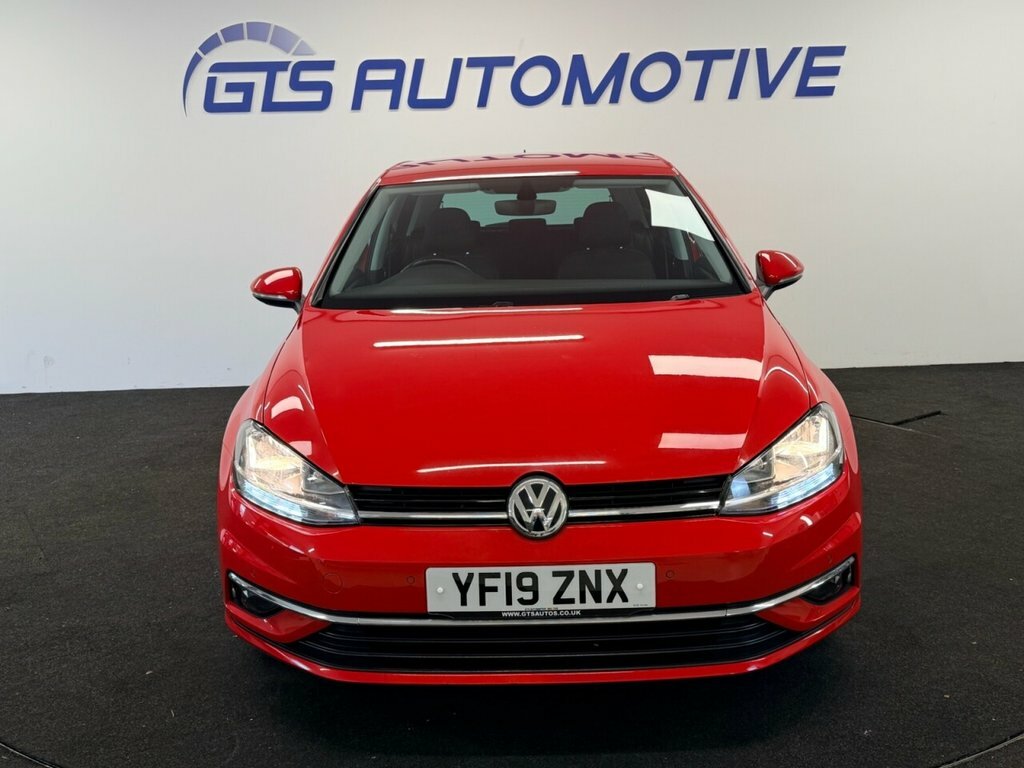 Volkswagen Golf Match Red #6