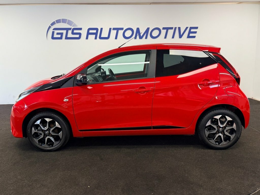 Toyota Aygo Hatchback DV19BNL Red #4