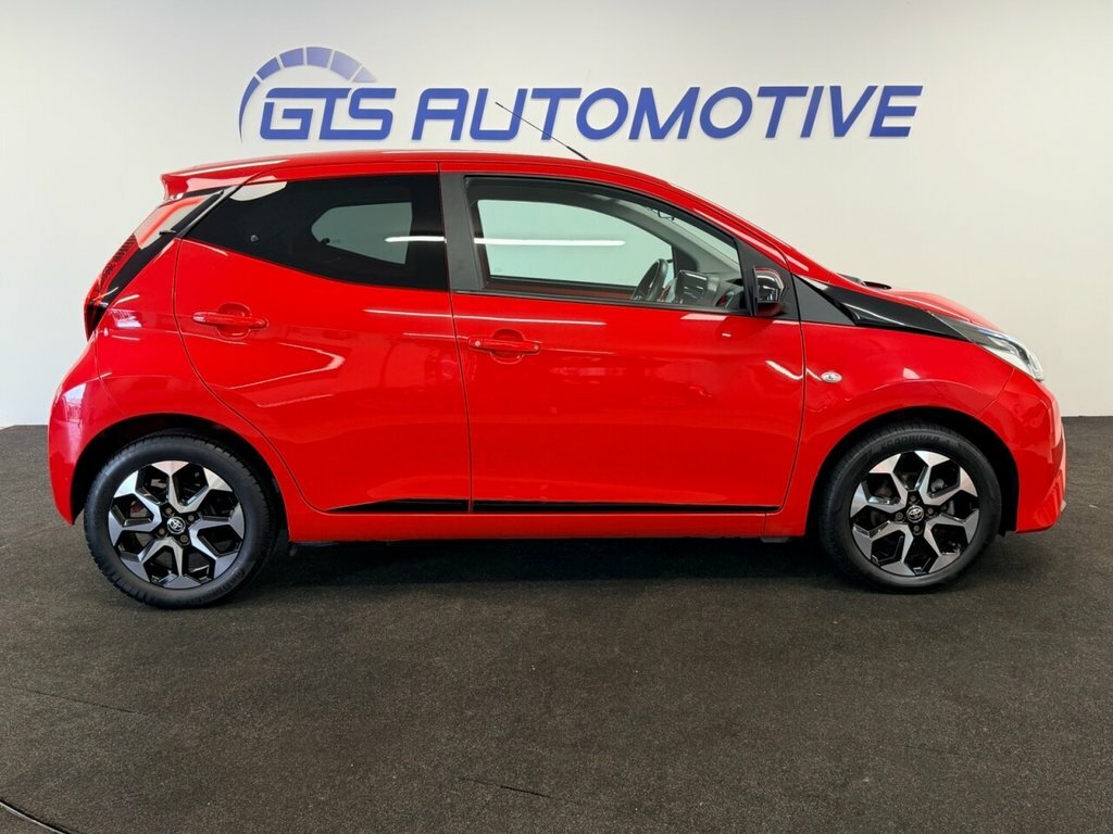 Toyota Aygo Hatchback DV19BNL Red #6