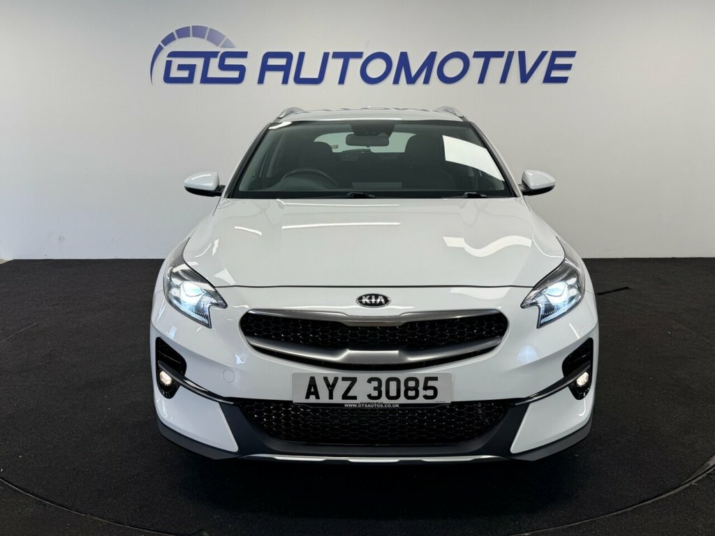 Kia Xceed Suv AYZ3085 White #6