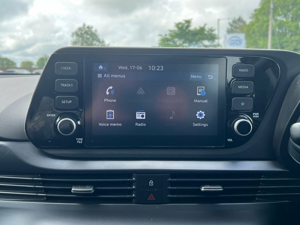 Hyundai Bayon Premium Black #11