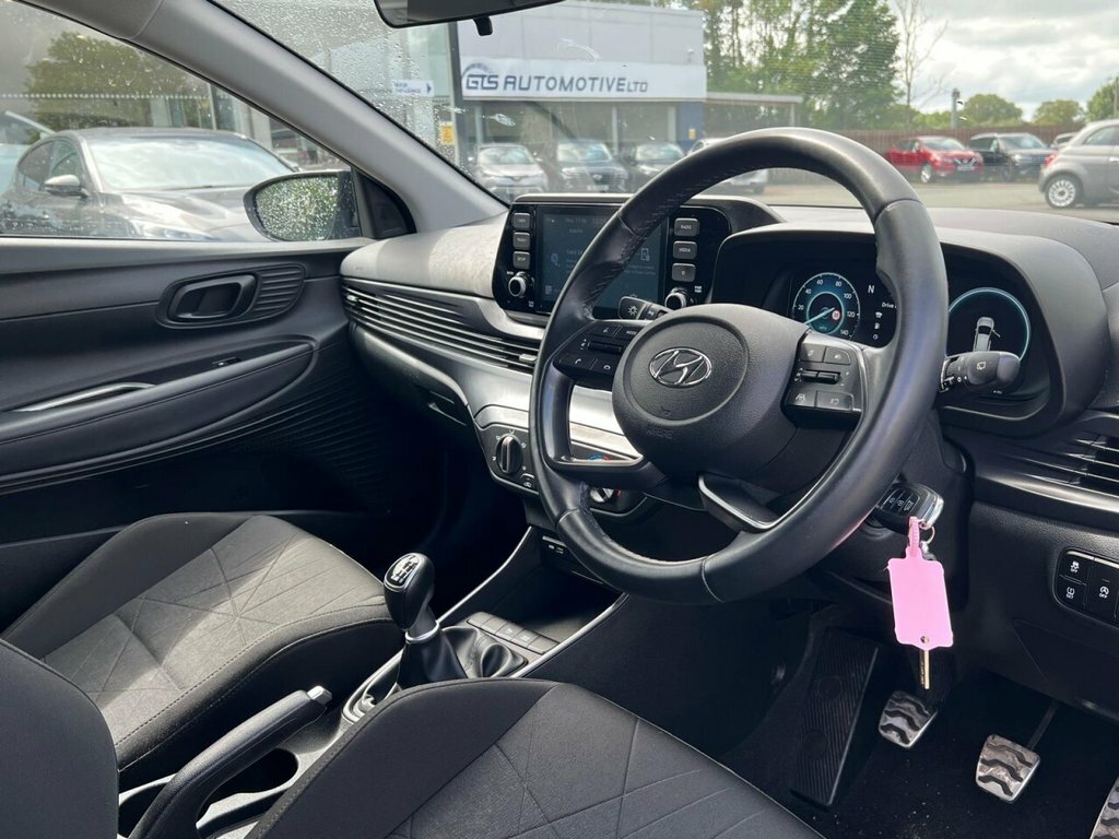 Hyundai Bayon Premium Black #12